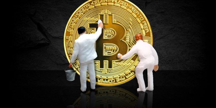 How to Invest in Bitcoin with Minimal Risk Top Tips for 2024